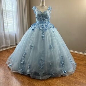 Light Blue Floral Off Shoulder straps Gown Quince Dress size 18 (No Petticoat)